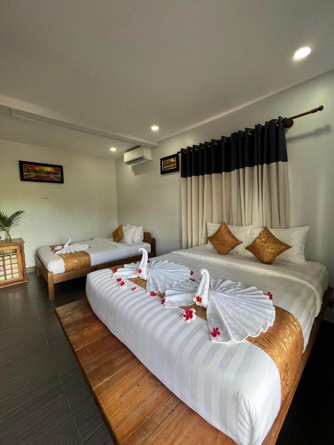 The Moon Kampot Boutique Hotel Екстериор снимка