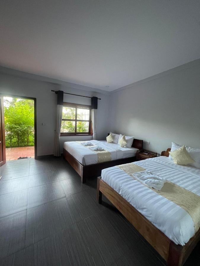 The Moon Kampot Boutique Hotel Екстериор снимка
