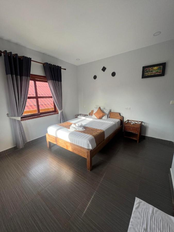 The Moon Kampot Boutique Hotel Екстериор снимка