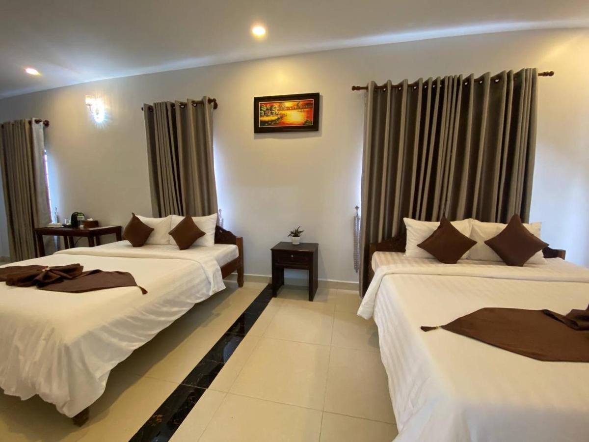 The Moon Kampot Boutique Hotel Екстериор снимка
