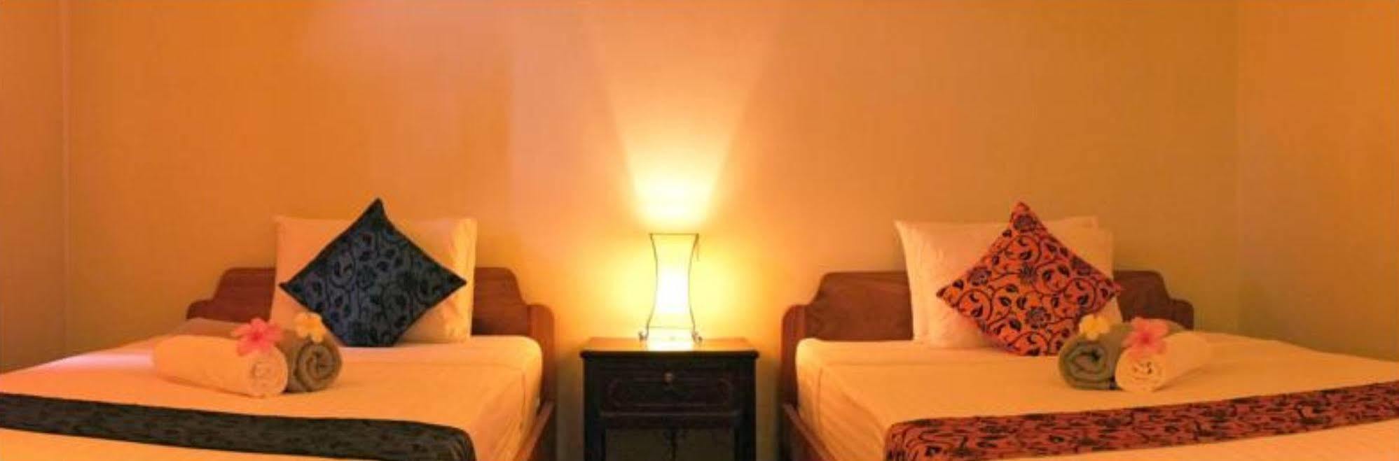 The Moon Kampot Boutique Hotel Екстериор снимка